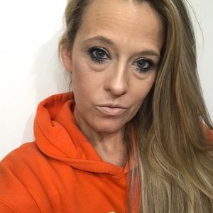 Meet your Posher, Cassandra